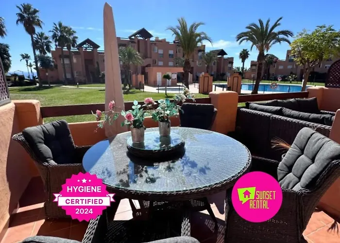 2 Bedroom Apartment With Terrace And Pool