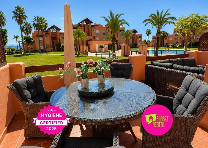 2 Bedroom Apartment With Terrace And Pool